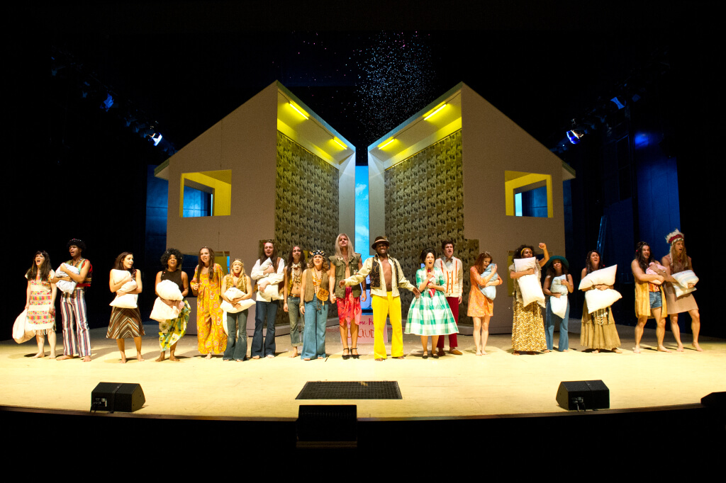 Hair - Staatstheater Darmstadt